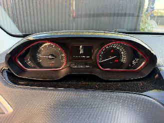 Peugeot 2008 GT LINE picture 27