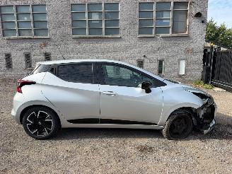 krockskadad bil auto Nissan Micra TEKNA 2021/9