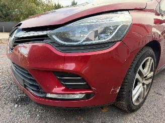 Renault Clio IV GRANDTOUR ZE picture 11