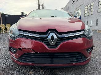 Renault Clio IV GRANDTOUR ZE picture 7