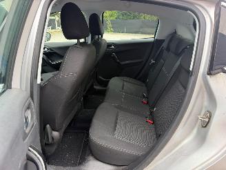 Peugeot 208 ALLURE picture 22