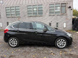 Vaurioauto  passenger cars BMW 2-serie 216D 2015/4