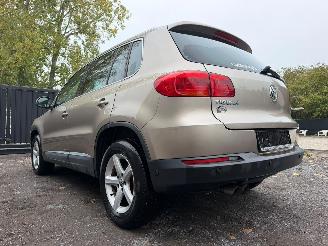 Volkswagen Tiguan 2.0 DTI picture 15