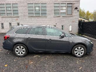 skadebil auto Opel Astra COSMO 2015/8