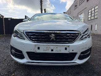 Peugeot 308 II SW FÃ‰LINE picture 4