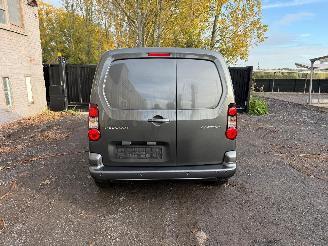 Peugeot Partner PREMIUM picture 10