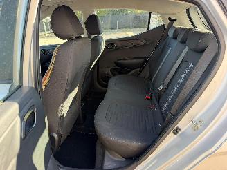 Hyundai I-10 1.0 TREND picture 22