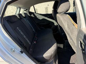Hyundai I-10 1.0 TREND picture 23