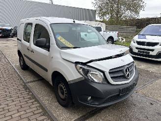 krockskadad bil bedrijf Mercedes Citan 108 CDI 2018/11