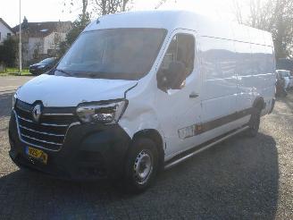 krockskadad bil bedrijf Renault Master L4-H3 2.3DCI 107KW EURO 6 2024/2