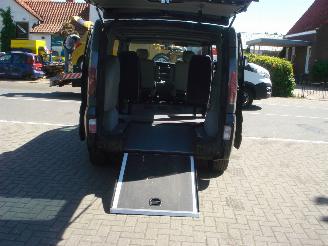  Opel Vivaro ROLSTOEL VERVOER L2-H1 AIRCO 2.5CDTI 2005/6