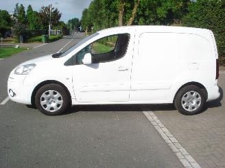 Peugeot Partner 1.6HDI 3 ZITTER AIRCO-NAVIGATIE picture 3