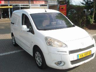Peugeot Partner 1.6HDI 3 ZITTER AIRCO-NAVIGATIE picture 4