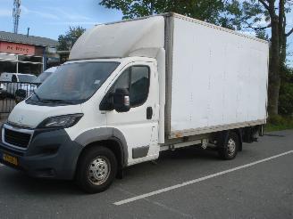 krockskadad bil bedrijf Peugeot Boxer BAKWAGEN 2.0HDI 120KW EURO 6 2017/9