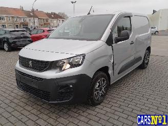 Auto incidentate Peugeot Partner  2021/4