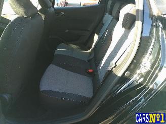 Renault Clio  picture 11