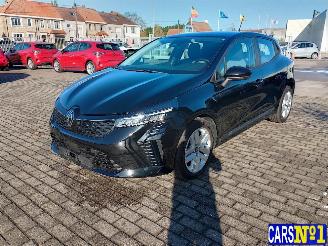 voitures voitures particulières Renault Clio  2024/4