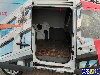 Renault Express  picture 19