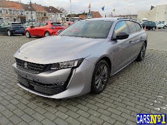 krockskadad bil auto Peugeot 508  2020/2