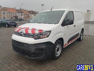 krockskadad bil auto Citroën Berlingo  2021/2