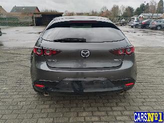 Mazda 3  picture 4