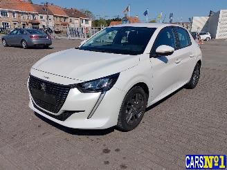 Damaged car Peugeot 208  2021/5