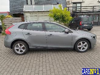 Volvo V-40  picture 8