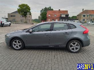 Volvo V-40  picture 7