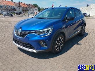 skadebil auto Renault Captur  2024/3