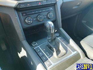 Volkswagen Amarok  picture 21