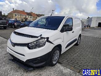 skadebil auto Toyota ProAce CITY 2021/6