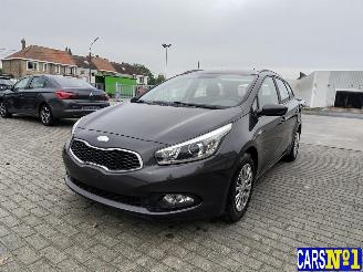 Coche accidentado Kia Cee d SPORTSWAGON 2014/1