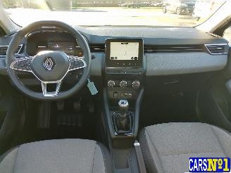 Renault Clio  picture 9