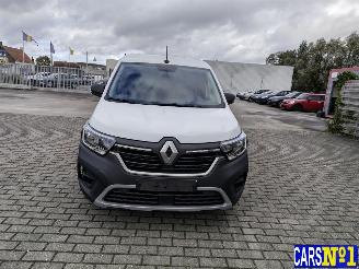 Käytettyjen passenger cars Renault Kangoo  2023/2