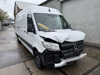 skadebil bedrijf Mercedes Sprinter 317 CDI Automaat L3H2 2022/9