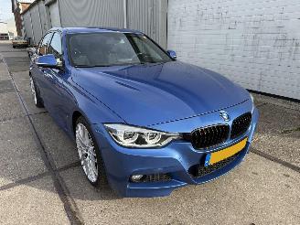 Auto incidentate BMW 3-serie 330e Executive M-Sport 2016/12