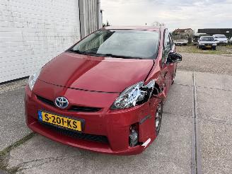 damaged passenger cars Toyota Prius 1.8 Comfort 2009/10