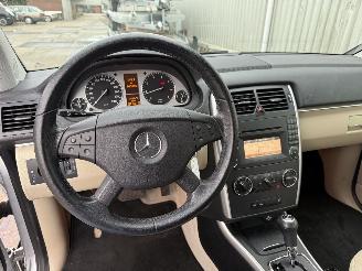Mercedes B-klasse 200 Automaat picture 23