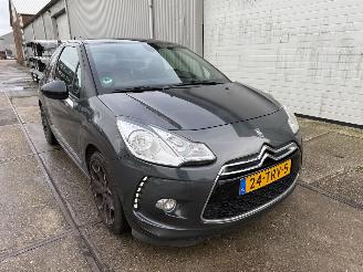 Voiture accidenté Citroën DS3 1.6 e-HDi So Chic 2012/3
