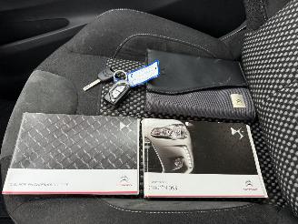 Citroën DS3 1.6 e-HDi So Chic picture 17