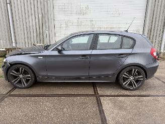 BMW 1-serie 120i Executive Automaat picture 6