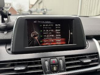 BMW 2-serie 218d Sport picture 24