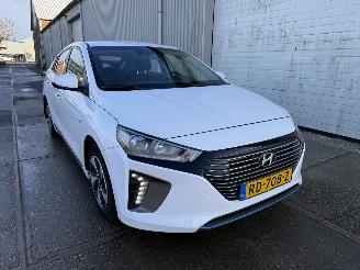 skadebil auto Hyundai Ioniq 1.6 GDi i-Motion 2017/11