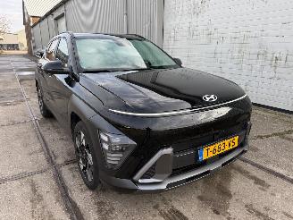 skadebil auto Hyundai Kona 1.6 GDI HEV Premium Leer Bose 2023/9