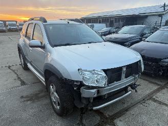  Dacia Duster 1.6 Lauréate 2wd 2011/10