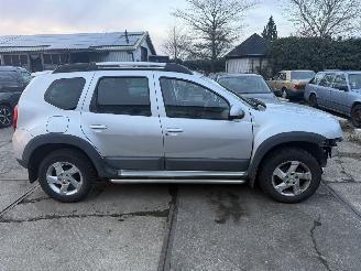 Dacia Duster 1.6 Lauréate 2wd picture 2