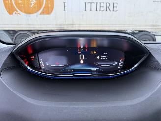 Peugeot 3008 1.2 PureTech  Blue Lease Premium picture 16