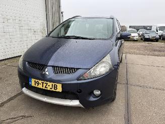 uszkodzony samochody osobowe Mitsubishi Grandis 2.4-16V InSport 7-Persoons 2007/3