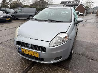 Fiat Grande Punto 1.4 Edizione Prima picture 10