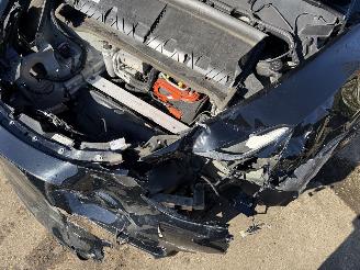 Tesla Model Y Long Range AWD 75kWh picture 18